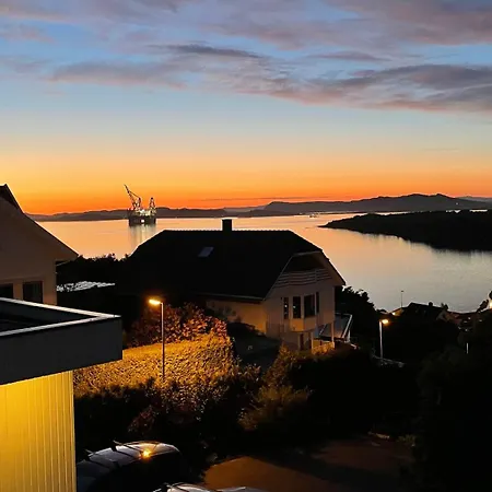 Appartement Sentrumsnaer Leilighet M/panorama Utsikt, Gode Solforhold Og Flott Uteomrade *