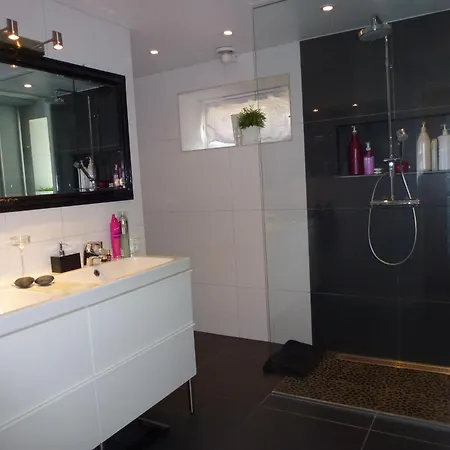 Appartement Sentrumsnaer Leilighet M/panorama Utsikt, Gode Solforhold Og Flott Uteomrade