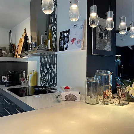 Apartment Sentrumsnaer Leilighet M/panorama Utsikt, Gode Solforhold Og Flott Uteomrade *